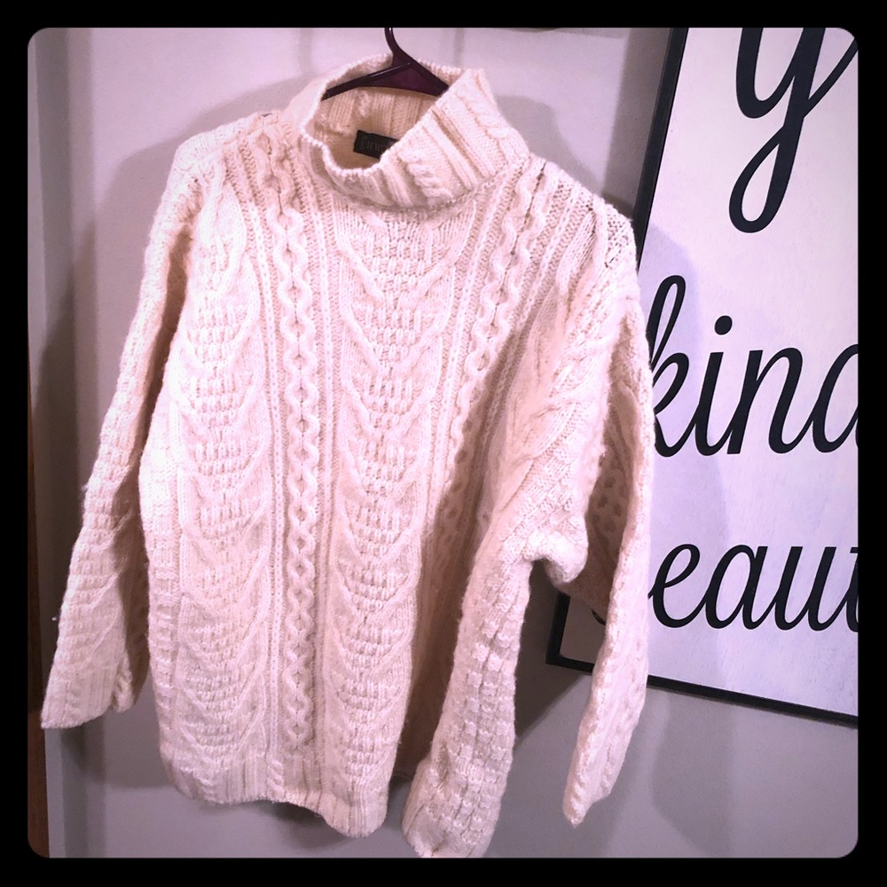 Inis Craft wool sweater. Made in Ireland.